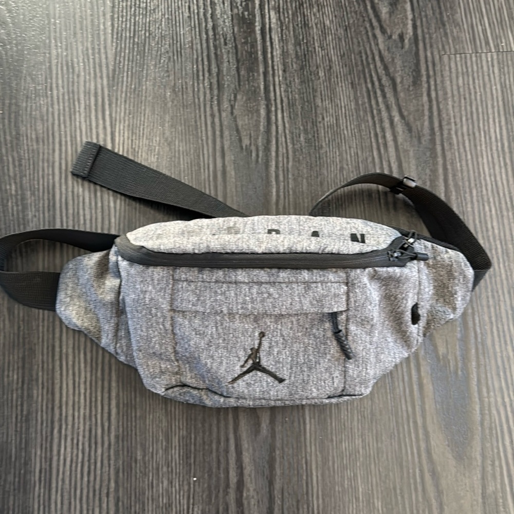 🍍 Nike Air Jordan Jumpman Fanny Pack Crossbody Bag 🍍
